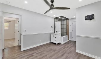 305 Valleyview Ct, Andover, KS 67002