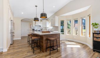8409 Sunset Cir, Brandon, SD 57005