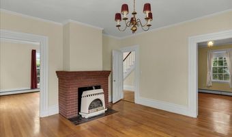 92 Cedar St, Belfast, ME 04915