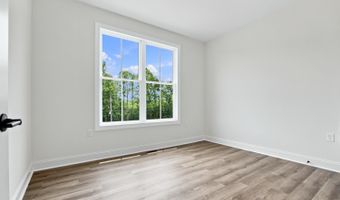 9009 Stonewall Rd, Appomattox, VA 24522