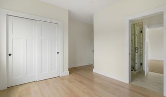 55 Indian Rock Rd, Bedford, NH 03110