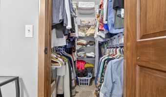 1936 N REXFORD St, Appleton, WI 54914
