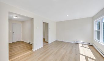 805 Bayview Ave, Amityville, NY 11701