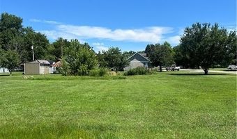 208 Elm Ave, Altamont, KS 67330