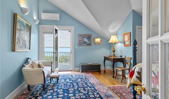 33 Courageous Cir, Bristol, RI 02809