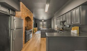 1027 S Shilling Ave, Blackfoot, ID 83221