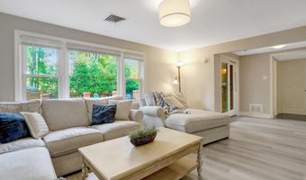 5919 KELLEY Ct, Alexandria, VA 22312