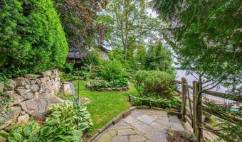 2100 Lakeside Dr, Alloway, NJ 07422
