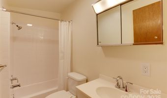 65 First St, Asheville, NC 28803