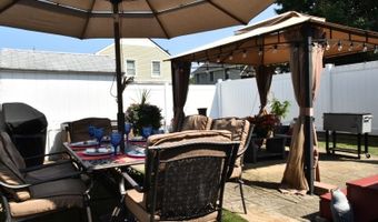 170 Bray Ave, Middletown, NJ 07748