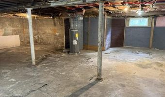 51 Broadway St, Baileyville, ME 04694