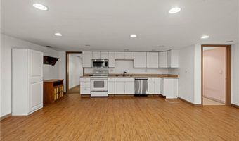 185 Dutch Glory Rd, Amity, PA 15311