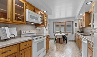 1024 S MATTHIAS St, Appleton, WI 54915