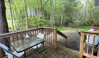 7 Holiday Ct, Albrightsville, PA 18210