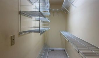 5203 Black Oak Rd, Alton, IL 62002