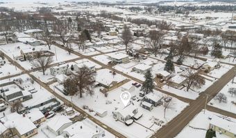 404 E Sycamore St, Anamosa, IA 52205