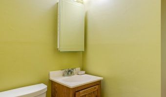 684 Sherwood Dr, Aurora, OH 44202