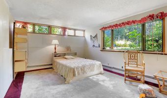8210 Sundi Dr, Anchorage, AK 99502