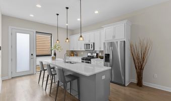 306 Neruda Ave, Columbus, OH 43215