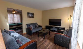 107 Birchwood Rd, Blakeslee, PA 18610