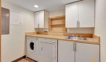 2641 W 27th Ave, Anchorage, AK 99517