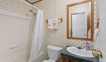 1008 W Maple Ave, Barnsdall, OK 74002