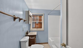 1103 S Darling Dr NW, Alexandria, MN 56308