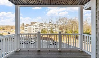 3 Longview Dr 305, Atkinson, NH 03811