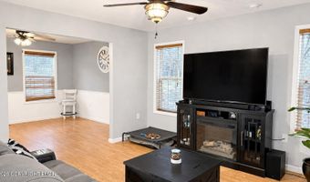 14 W Chickadee Ln, Albrightsville, PA 18210