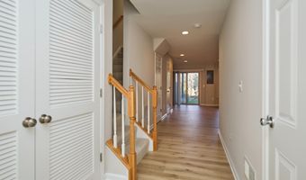 42612 GALBRAITH Sq, Broadlands, VA 20148