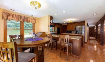 71 Phillips Ln, Glocester, RI 02814