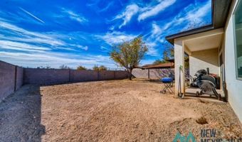 2105 Hillcrest St, Carlsbad, NM 88220