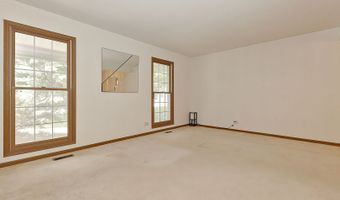 1003 White Pine Dr, Antioch, IL 60002