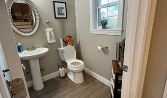 11 Twelve Oaks, Sherman, MS 38869