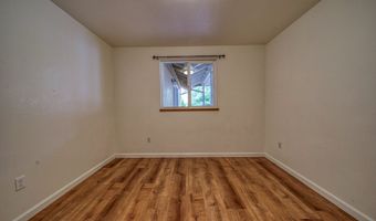 821 KEVIN Pl, Brookings, OR 97415
