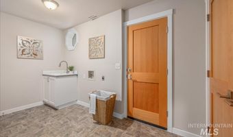 4808 N Fieldcrest Pl, Boise, ID 83704