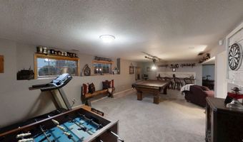 114 Chaudoin Dr, Angola, IN 46703