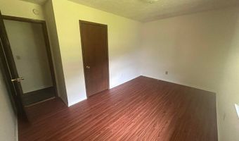 1524 Green Valley Dr, Ashland, KY 41102