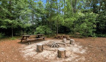 584 Southgate Dr, Camden, SC 29020