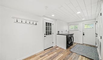 2716 Russell Rd, Ashtabula, OH 44004