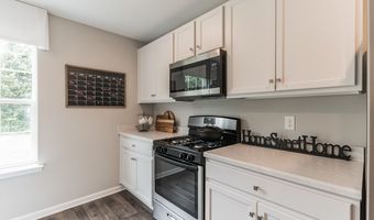 9 Whaler Ave, Barnegat, NJ 08005