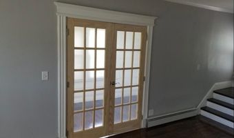 476 Park Ave, Bloomfield, CT 06002