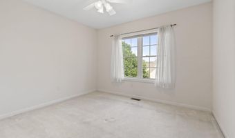 16 Edward Cir, Bedford, NH 03110
