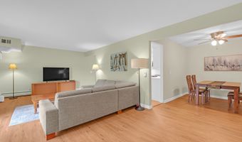 2515 E Olive Ave 2K, Arlington Heights, IL 60004