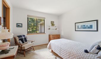 847 E WINDFIELD Pl, Appleton, WI 54911