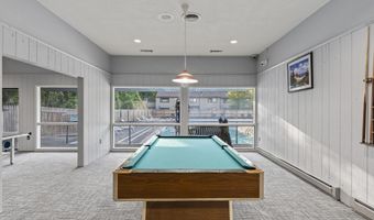 174 Williamsburg Ct, Albany, NY 12203