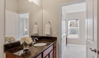 35 Greenside Ln 35, Acton, MA 01720