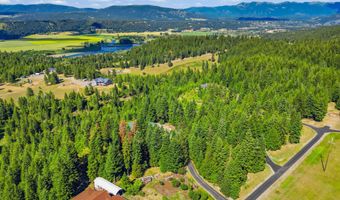 125 Cottage Ln, Bonners Ferry, ID 83805