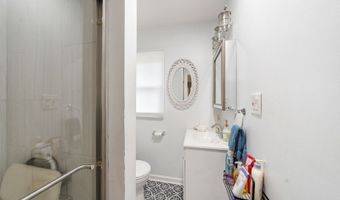 70 Northland Ln, Aberdeen Twp., NJ 07747