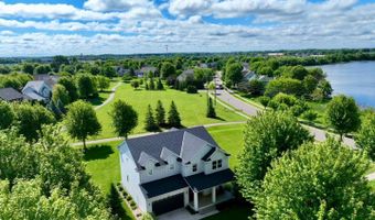6694 Lakeview Cir NE, Albertville, MN 55301